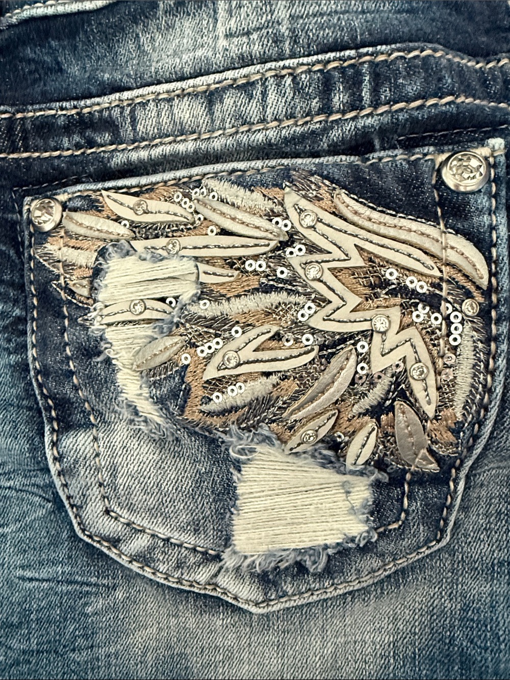 MissMe Denim Shorts in Faded Blue - Picture 7 of 7